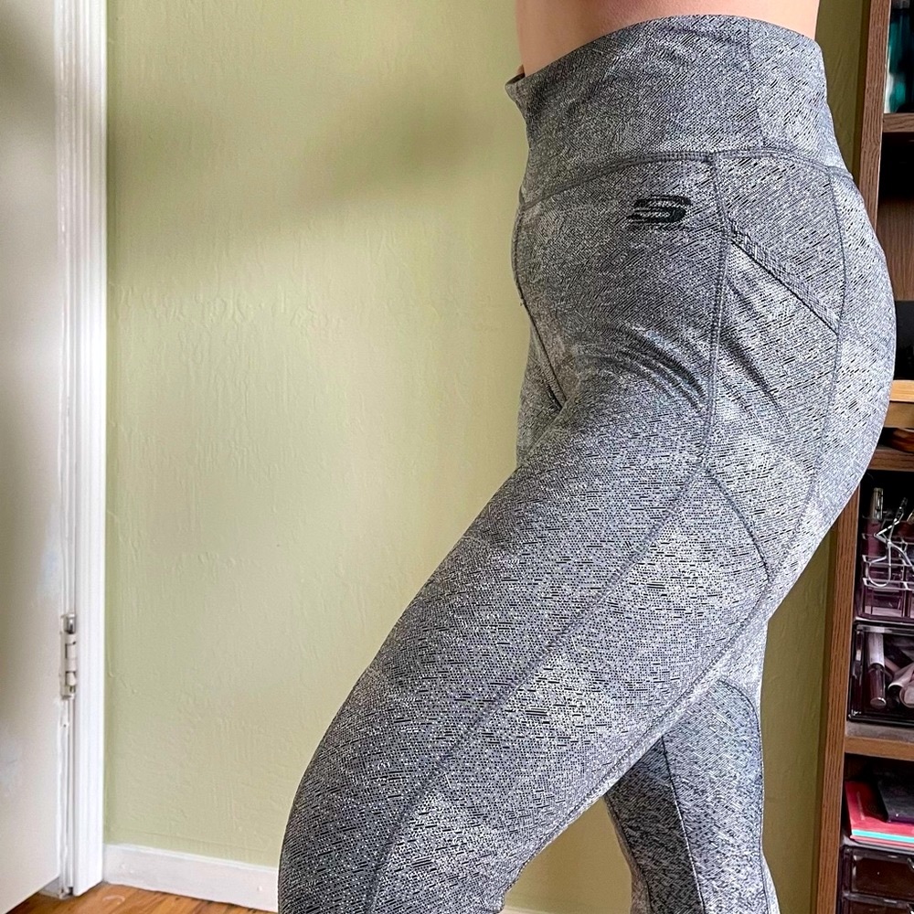 SQUAT PROOF size L Sketchers grey marl exercise leggings. Warm, stretchy, comfy.